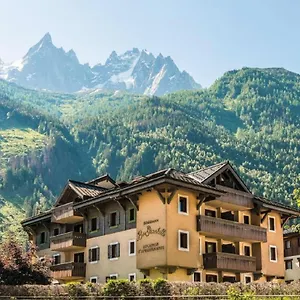 la-ginabelle-vue-mont-blanc-avec-piscine.hotels-rhonealpes.com/